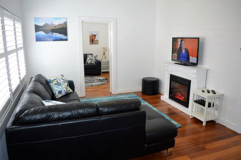 Lyttleton Cottage - Accommodation Search 1