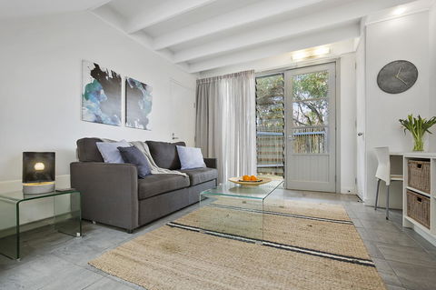 Oceanic Sorrento - Accommodation Search 1