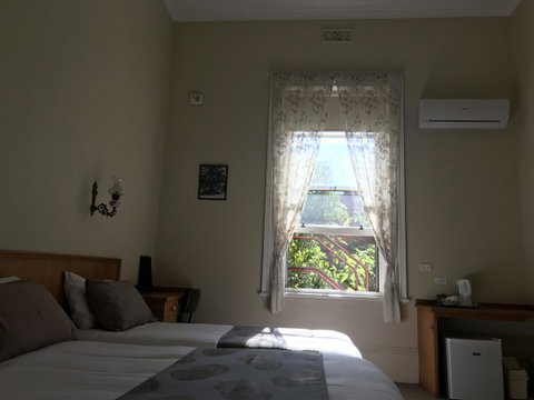 Campbell St Lodge - Accommodation Search 13