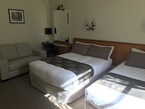 Campbell St Lodge - Accommodation Search 12
