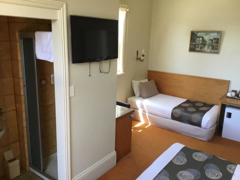 Campbell St Lodge - Accommodation Search 19