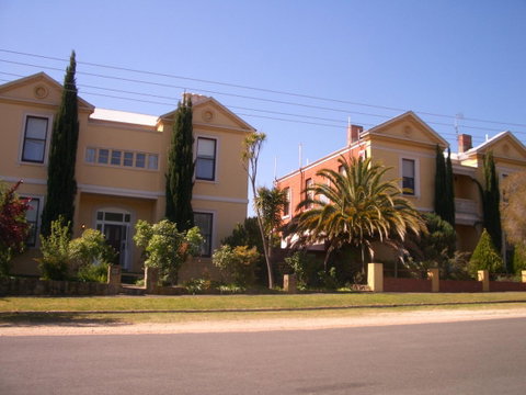 Campbell St Lodge - Accommodation Search 26