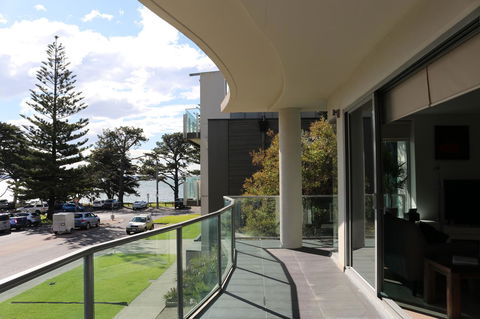 130 At The Waves - Accommodation Search 21