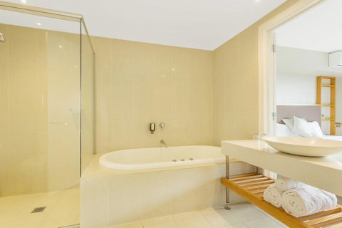 Deep Blue Hotel & Hot Springs - Accommodation Search 20