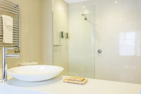 Deep Blue Hotel & Hot Springs - Accommodation Search 10