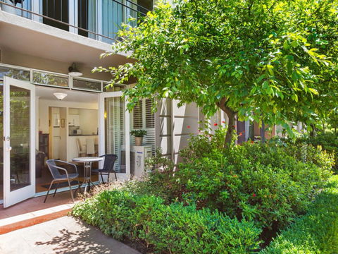 Melbourne Luxury Paradise - Accommodation Search 10