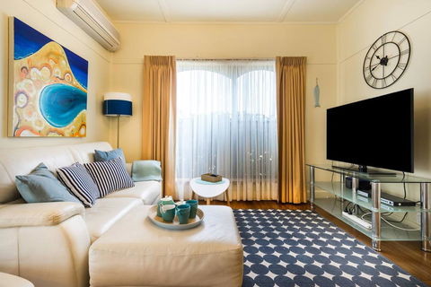 Nautique Beach House - Accommodation Search 3