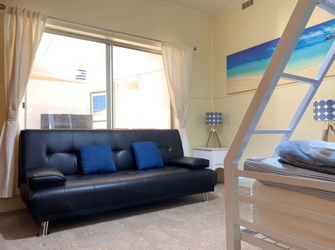 Nautique Beach House - Accommodation Search 10