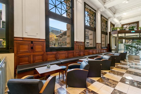 Batman\'s Hill On Collins - Accommodation Search 22