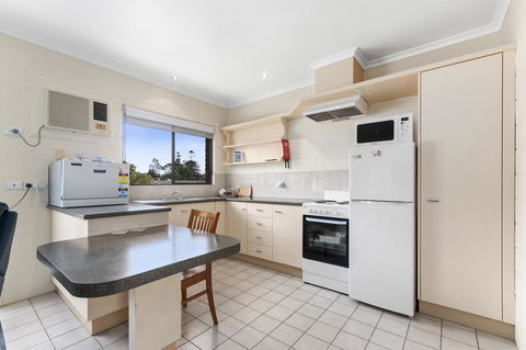Allambi Holiday Apartments - Accommodation Search 2