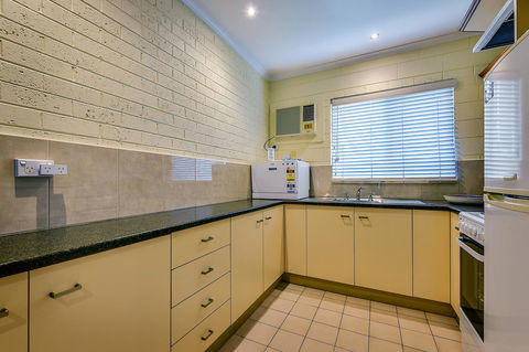 Allambi Holiday Apartments - Accommodation Search 41