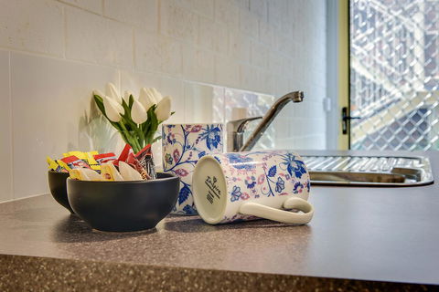 Allambi Holiday Apartments - Accommodation Search 32