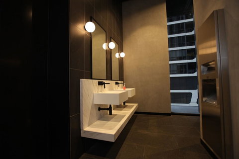 Melbourne Empire Apartments - Accommodation Search 4