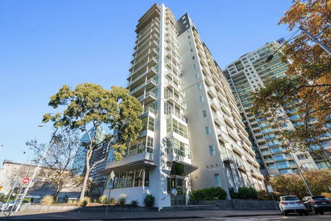 Southbank Apartments 28 Southgate - Accommodation Search 1