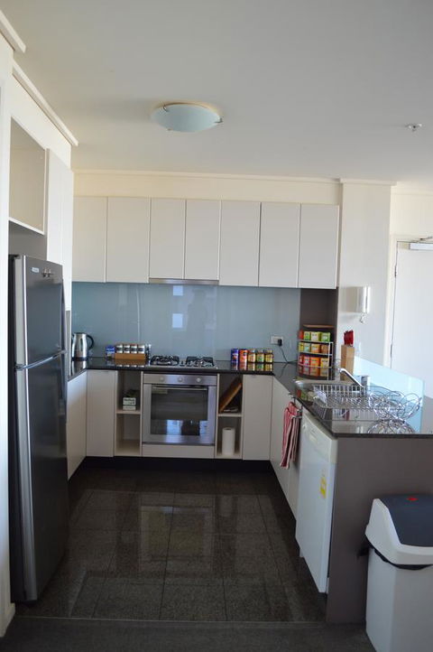 3BR Apartment At Victoria Tower Southbank - Accommodation Search 3