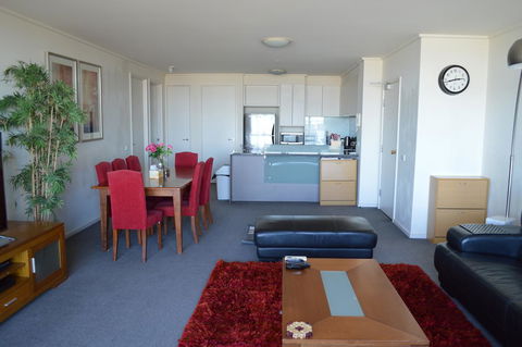 3BR Apartment At Victoria Tower Southbank - Accommodation Search 1