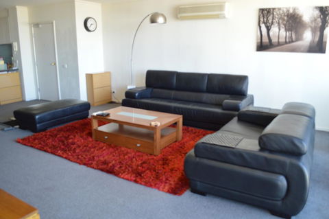 3BR Apartment At Victoria Tower Southbank - Accommodation Search 2
