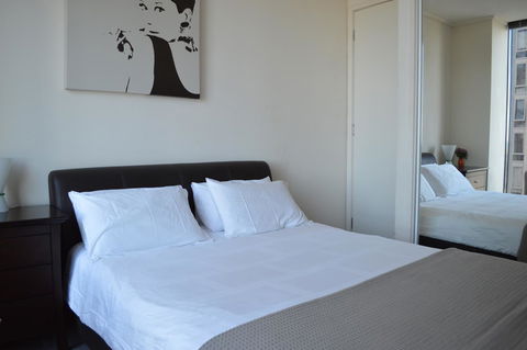 3BR Apartment At Victoria Tower Southbank - Accommodation Search 9