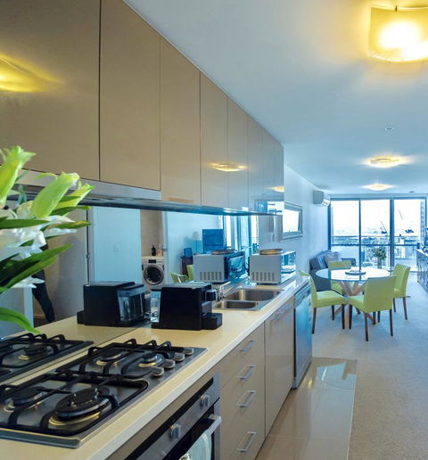Luxury Apartments With View - Accommodation Search 3