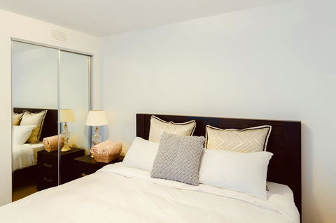 Luxury Apartments With View - Accommodation Search 23