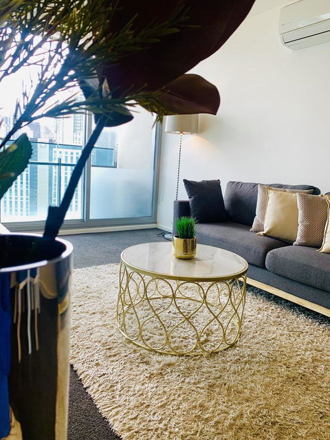 Luxury Apartments With View - Accommodation Search 10