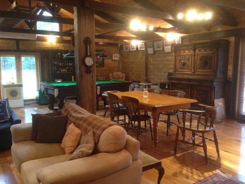 Mud Hollow Barn - Accommodation Search 5