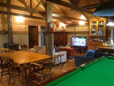 Mud Hollow Barn - Accommodation Search 7