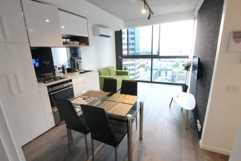 Carlson View Serviced Apartments - Accommodation Search 9