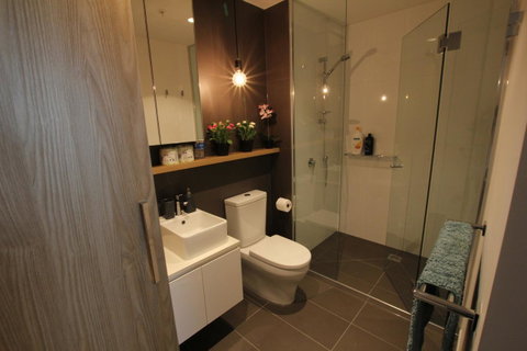 Carlson View Serviced Apartments - Accommodation Search 18