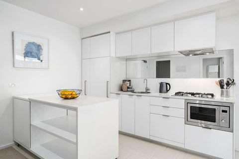 Complete Host Tiara Apartments - Accommodation Search 37