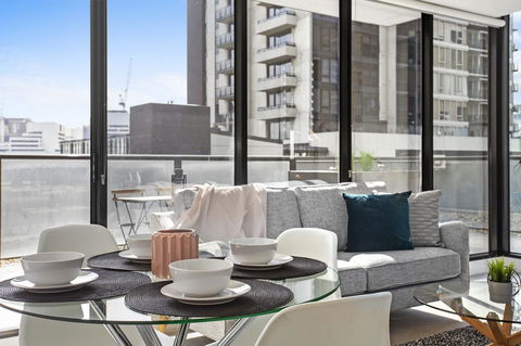 Complete Host Tiara Apartments - Accommodation Search 20