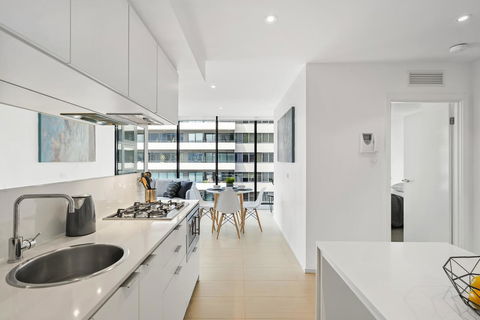 Complete Host Tiara Apartments - Accommodation Search 38