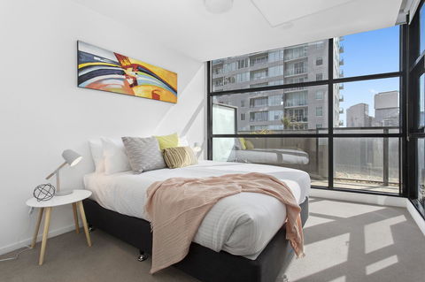 Complete Host Tiara Apartments - Accommodation Search 24