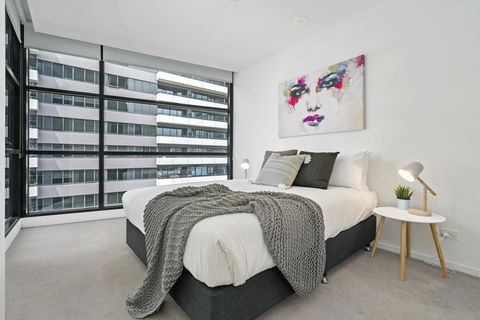 Complete Host Tiara Apartments - Accommodation Search 36