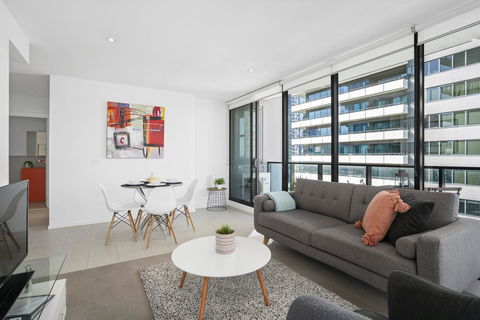 Complete Host Tiara Apartments - Accommodation Search 18