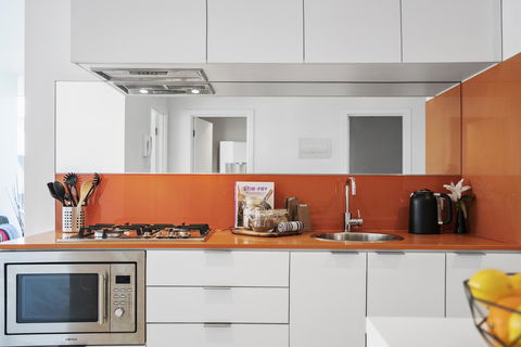 Complete Host Tiara Apartments - Accommodation Search 2