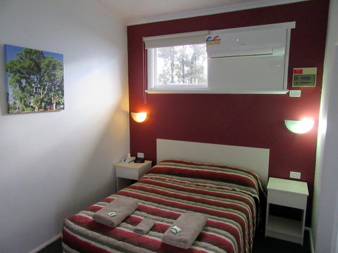 The Highlander Motel - 24HR Check In - Accommodation Search 10