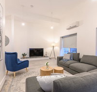 Unique 3 Bedroom Central CBD Townhouse - Accommodation Search