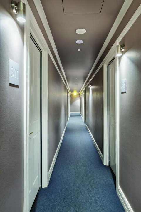 Best Western Melbourne City - Accommodation Search 24