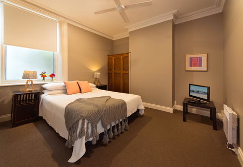 Athelstane House - Accommodation Search 11