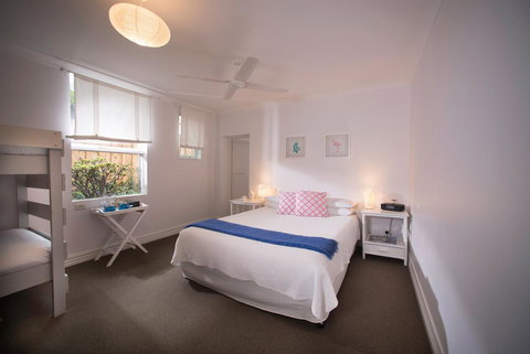 Athelstane House - Accommodation Search 29