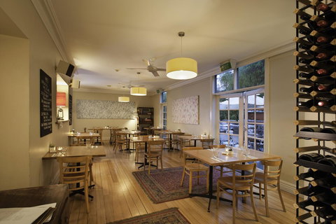 Athelstane House - Accommodation Search 38