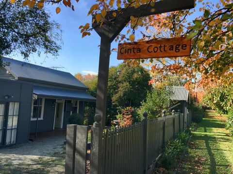 Cinta Cottage - Accommodation Search 0