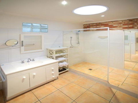 Sorrento Beach Motel - Accommodation Search 19