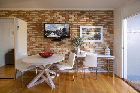 Sorrento Beach Motel - Accommodation Search 25