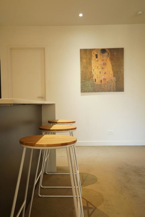 [Modern/Spacious]2BDR CBD FREE Carpark, FREE Wifi - Accommodation Search 1