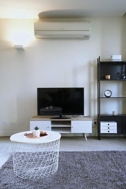 [Modern/Spacious]2BDR CBD FREE Carpark, FREE Wifi - Accommodation Search 0
