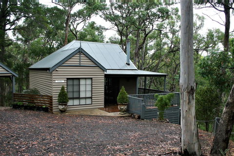 Tangenong Cottages - Accommodation Search 15