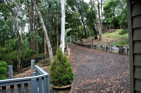 Tangenong Cottages - Accommodation Search 19