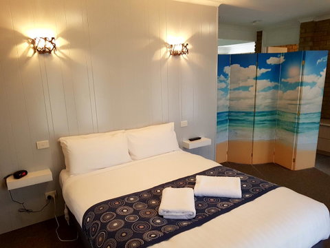 Tropicana Motor Inn - Accommodation Search 2